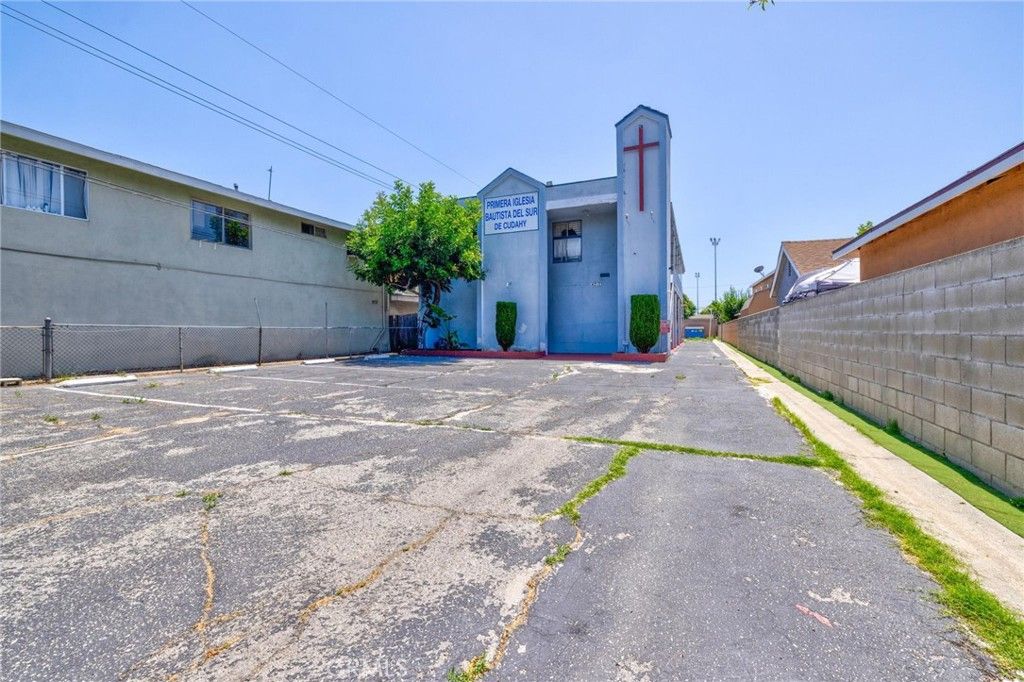 4212 Clara, Cudahy, CA 90201