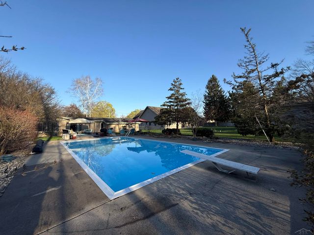 3647 Sherwood Road, Saginaw, MI 48603