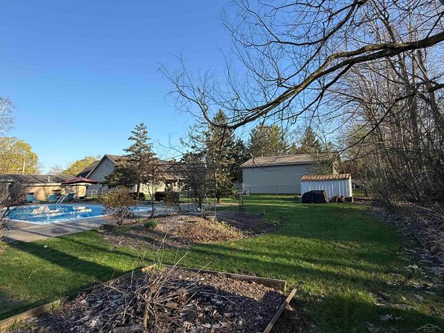 3647 Sherwood Road, Saginaw, MI 48603