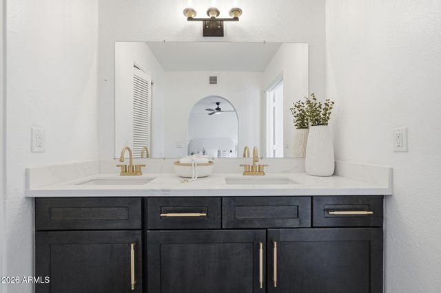 8415 S Kachina Dr Drive, Tempe, AZ 85284