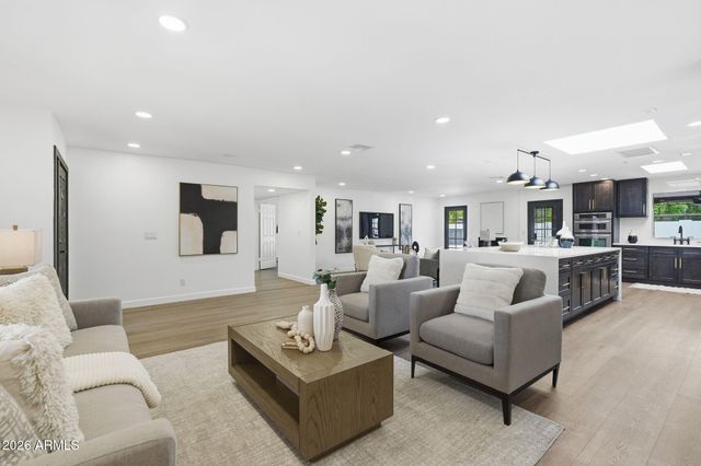 8415 S Kachina Dr Drive, Tempe, AZ 85284