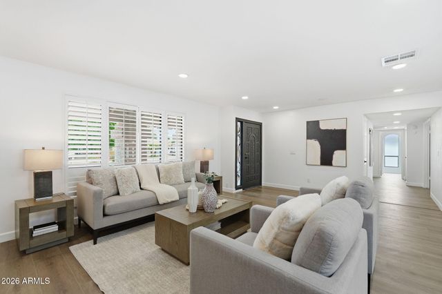 8415 S Kachina Dr Drive, Tempe, AZ 85284