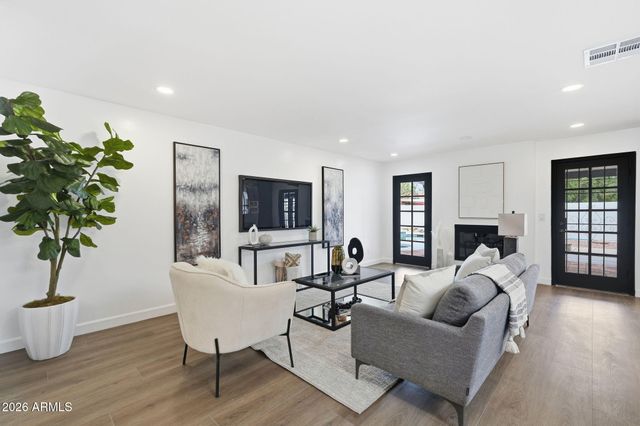 8415 S Kachina Dr Drive, Tempe, AZ 85284