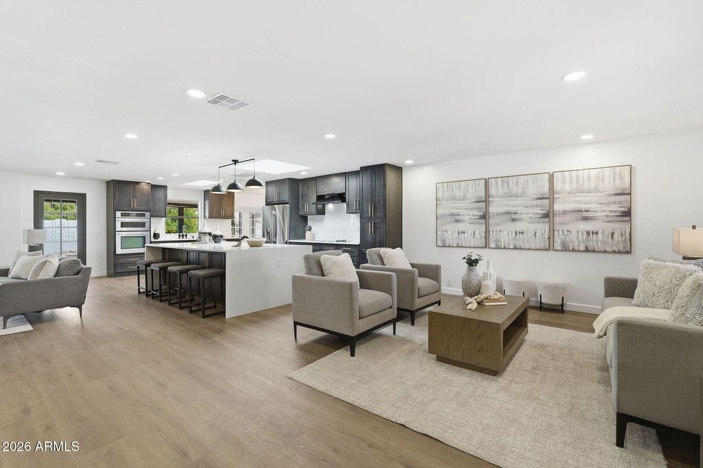 8415 S Kachina Dr Drive, Tempe, AZ 85284