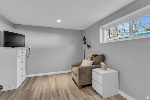 1992 W AFTON CIR, Layton, UT 84041