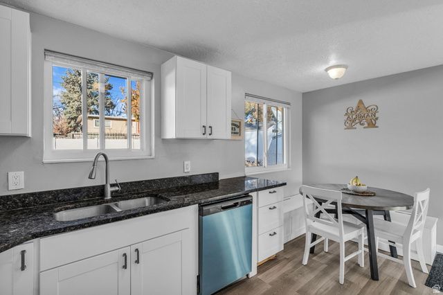 1992 W AFTON CIR, Layton, UT 84041