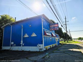 8774 Dixie Highway, Clarkston, MI 48348