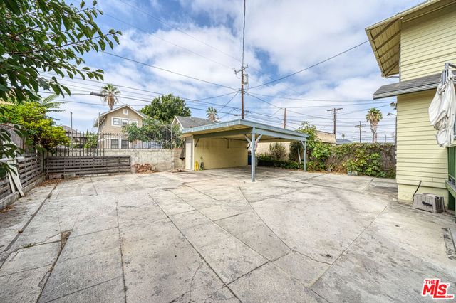 1677 S Harvard Boulevard, Los Angeles, CA 90006