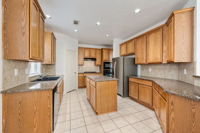 611 Goliad Drive, Keller, TX 76248