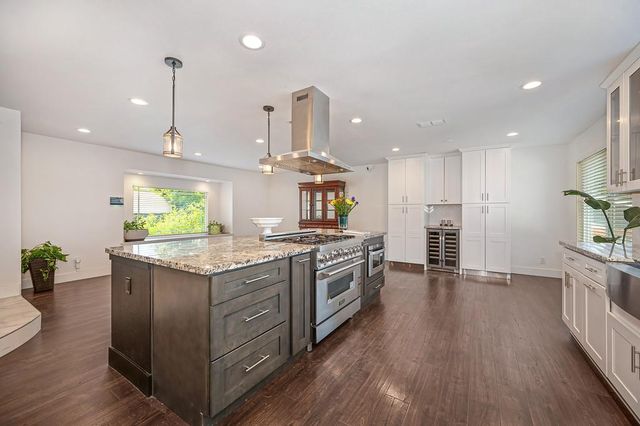 8250 Majestic Oak Way, Citrus Heights, CA 95610