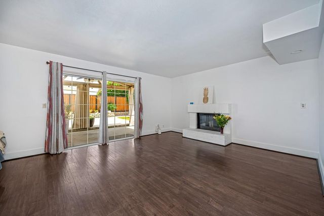 8250 Majestic Oak Way, Citrus Heights, CA 95610