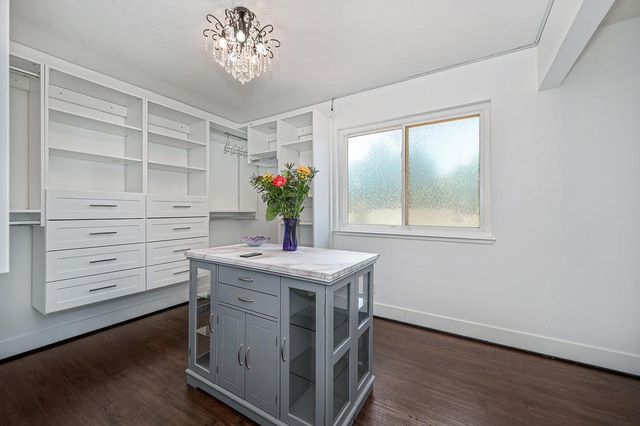 8250 Majestic Oak Way, Citrus Heights, CA 95610