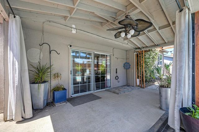 8250 Majestic Oak Way, Citrus Heights, CA 95610