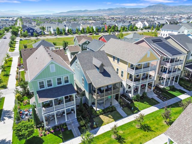 10712 S KESTREL RISE RD, South Jordan, UT 84009