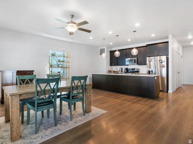 10712 S KESTREL RISE RD, South Jordan, UT 84009