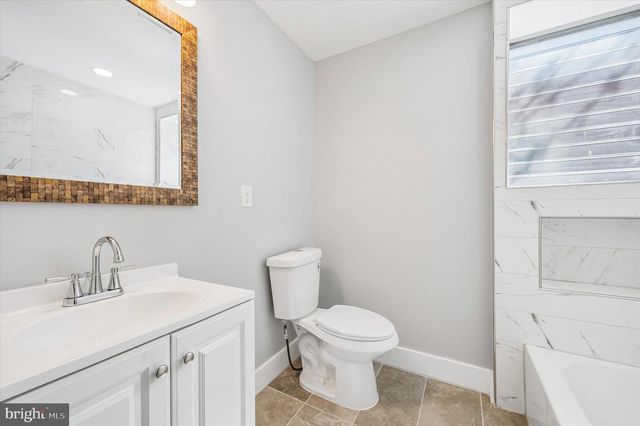 1940 S LAMBERT STREET, Philadelphia, PA 19145