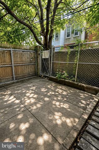 1940 S LAMBERT STREET, Philadelphia, PA 19145