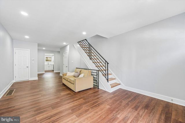 1940 S LAMBERT STREET, Philadelphia, PA 19145