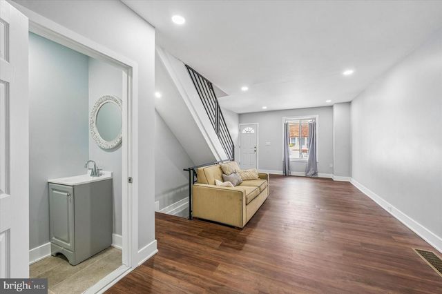 1940 S LAMBERT STREET, Philadelphia, PA 19145