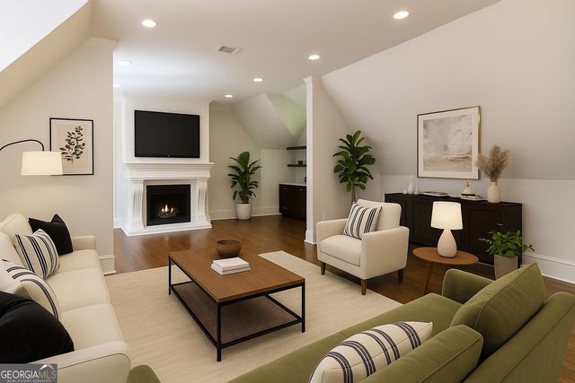 10745 Shallowford Road, Roswell, GA 30075