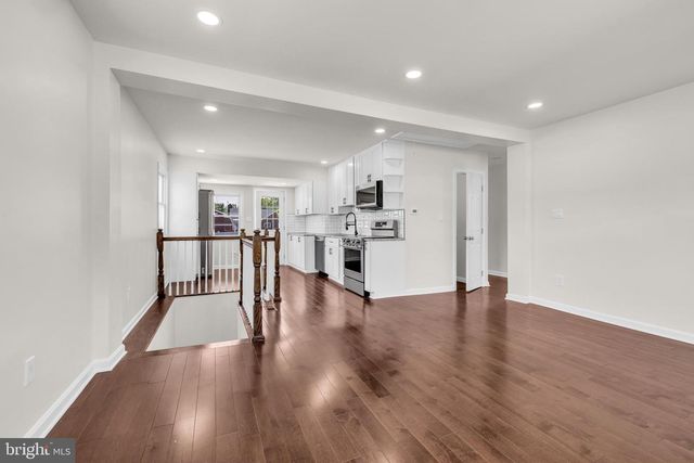 3 COMPRESSION CT, Middle River, MD 21220