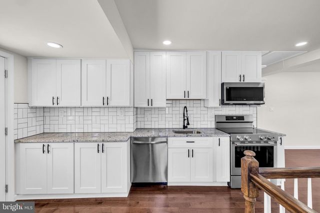 3 COMPRESSION CT, Middle River, MD 21220