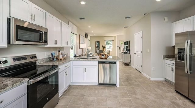 2874 SKYLINE LOOP, Kissimmee, FL 34758