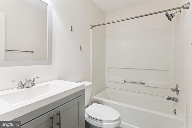 4125 SILVER PARK TER, Suitland, MD 20746