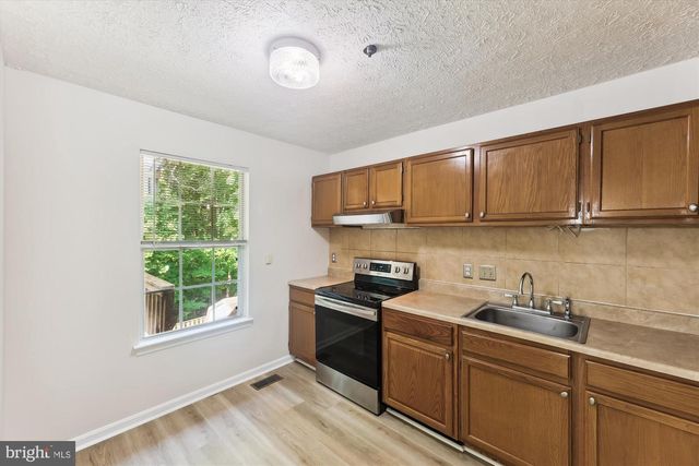 4125 SILVER PARK TER, Suitland, MD 20746