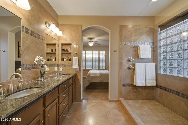 2604 S PONDEROSA Drive, Gilbert, AZ 85295