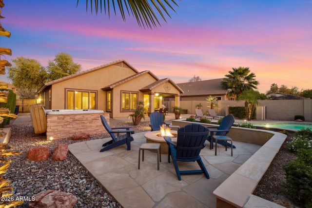 2604 S PONDEROSA Drive, Gilbert, AZ 85295