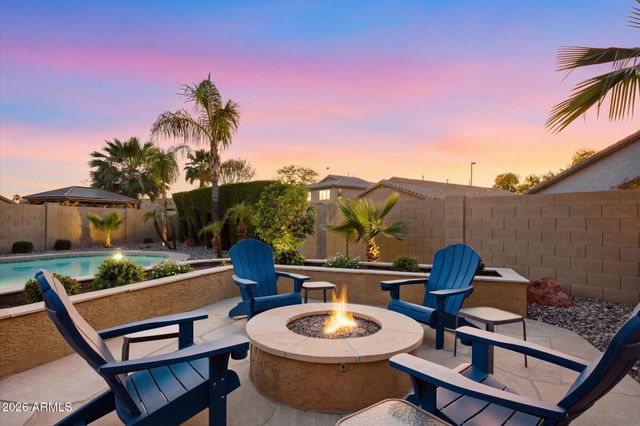 2604 S PONDEROSA Drive, Gilbert, AZ 85295