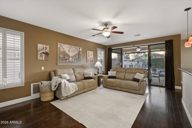 2604 S PONDEROSA Drive, Gilbert, AZ 85295