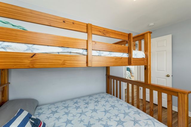 5 Chase Street, Hampton, NH 03842