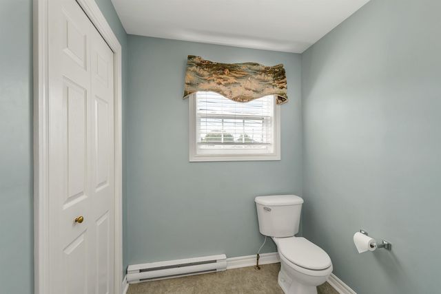 5 Chase Street, Hampton, NH 03842
