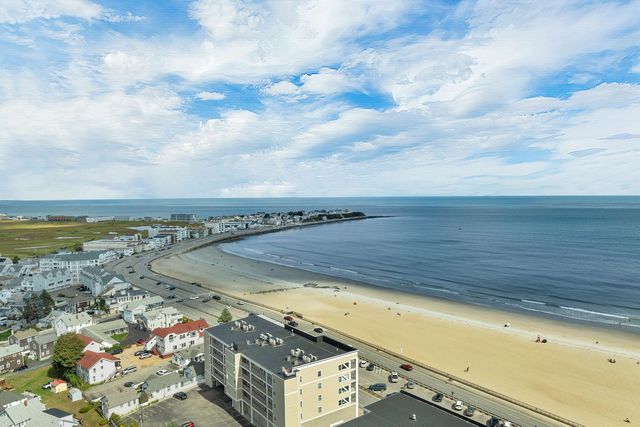 5 Chase Street, Hampton, NH 03842