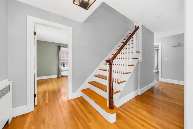21 Leroy Ave, Haverhill, MA 01835
