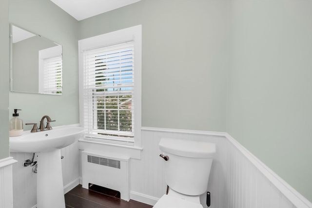 21 Leroy Ave, Haverhill, MA 01835