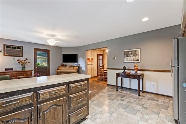 525 S Maple Ave, Glen Rock Boro, NJ 07452