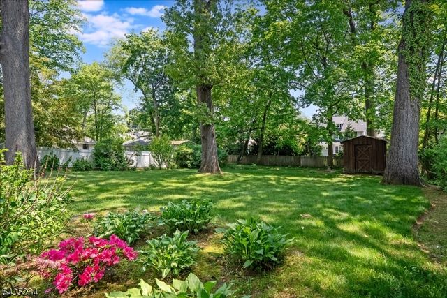 525 S Maple Ave, Glen Rock Boro, NJ 07452