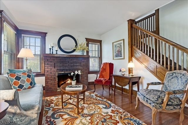 525 S Maple Ave, Glen Rock Boro, NJ 07452