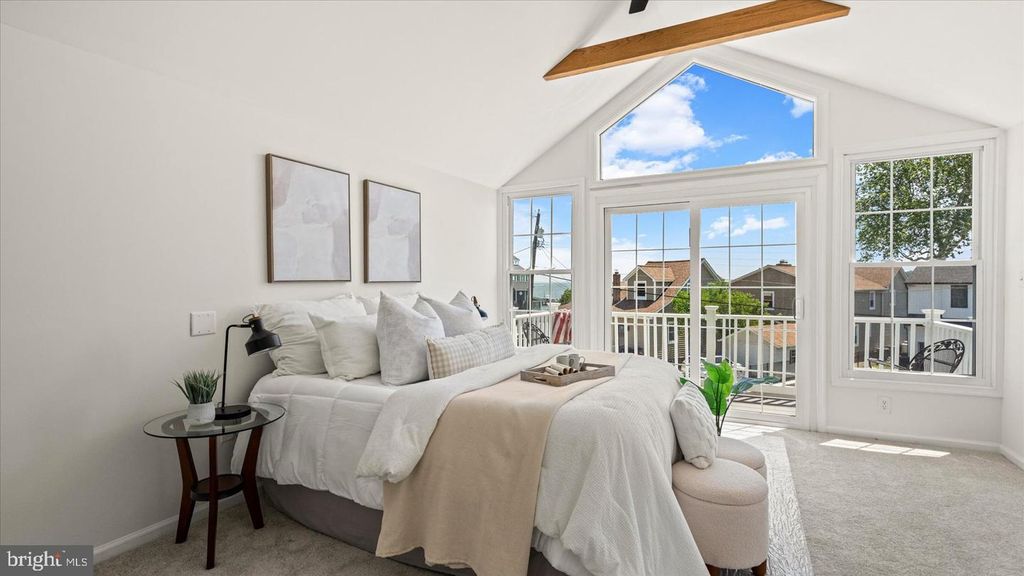 Image 30 of property listing at 646 ROCKAWAY BEACH AVE, Baltimore, MD 21221