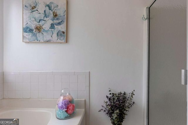 4280 Rosenelfe Way, Loganville, GA 30052