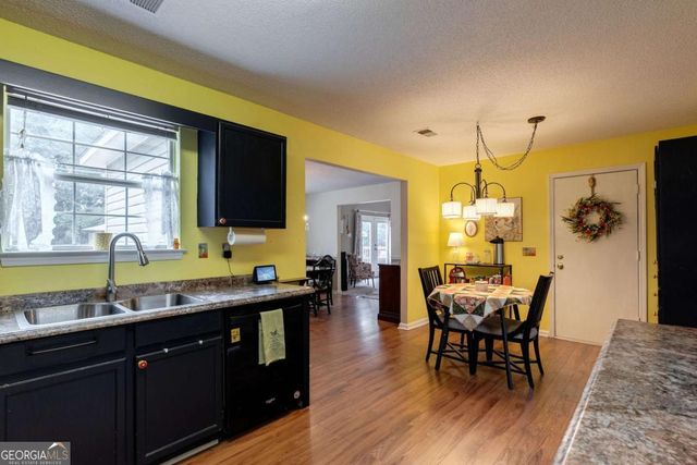 4280 Rosenelfe Way, Loganville, GA 30052