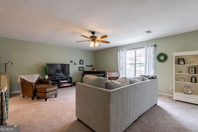 4280 Rosenelfe Way, Loganville, GA 30052