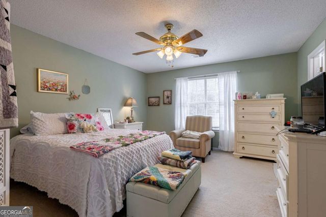 4280 Rosenelfe Way, Loganville, GA 30052