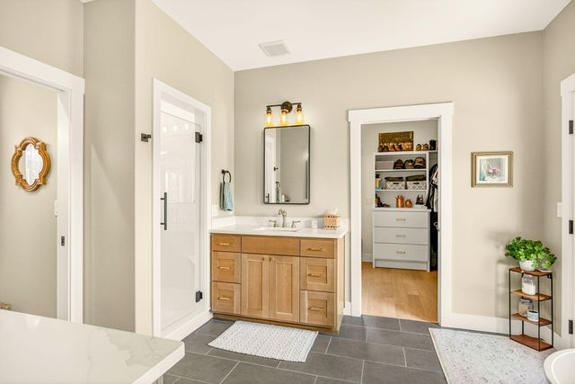 145 Lomas Road, Jacksonville, OR 97530