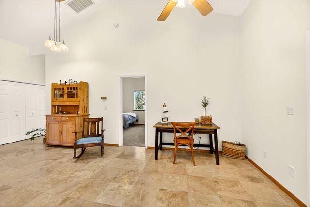 145 Lomas Road, Jacksonville, OR 97530