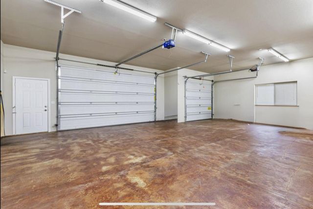 145 Lomas Road, Jacksonville, OR 97530