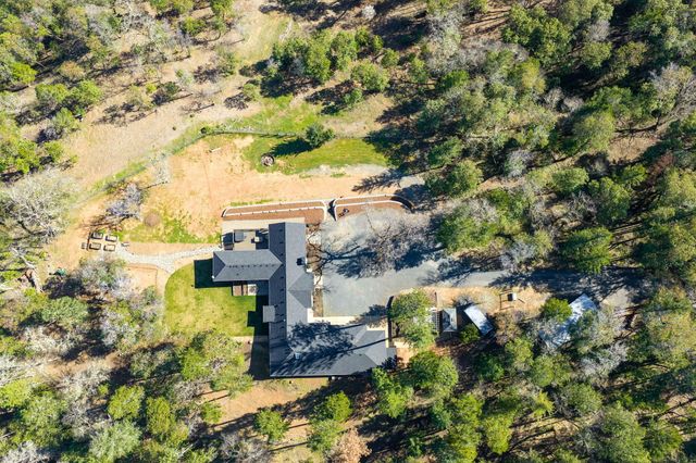 145 Lomas Road, Jacksonville, OR 97530